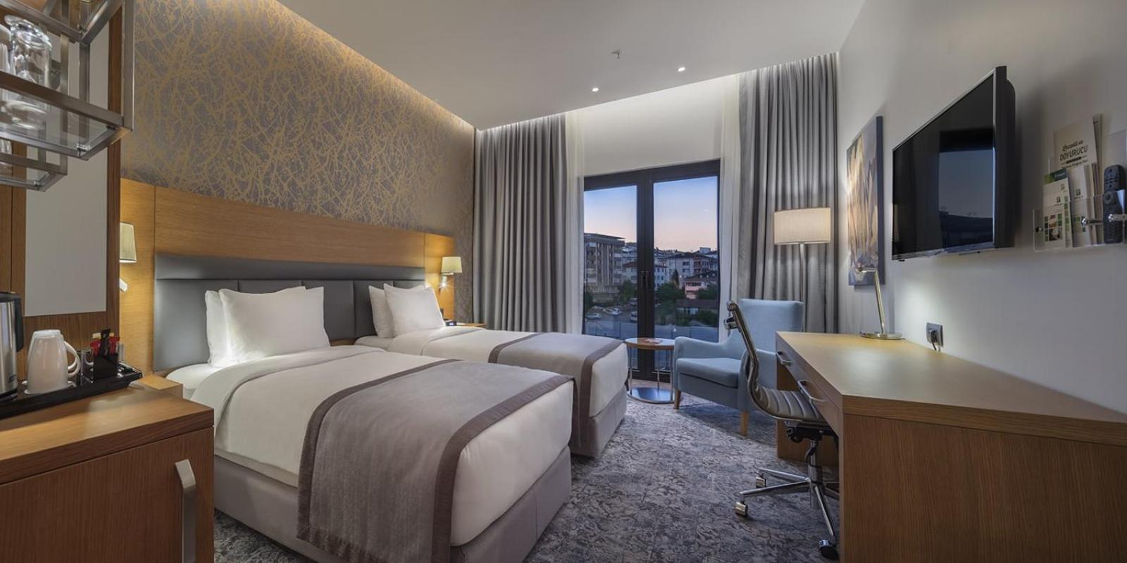 Holiday Inn Istanbul - Tuzla Bay By Ihg Exterior photo