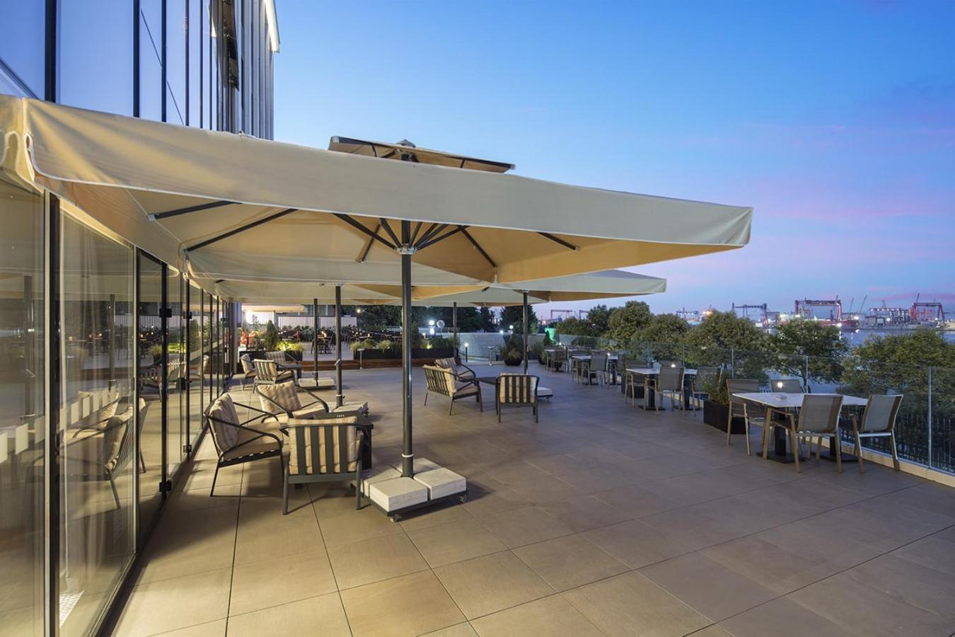 Holiday Inn Istanbul - Tuzla Bay By Ihg Exterior photo