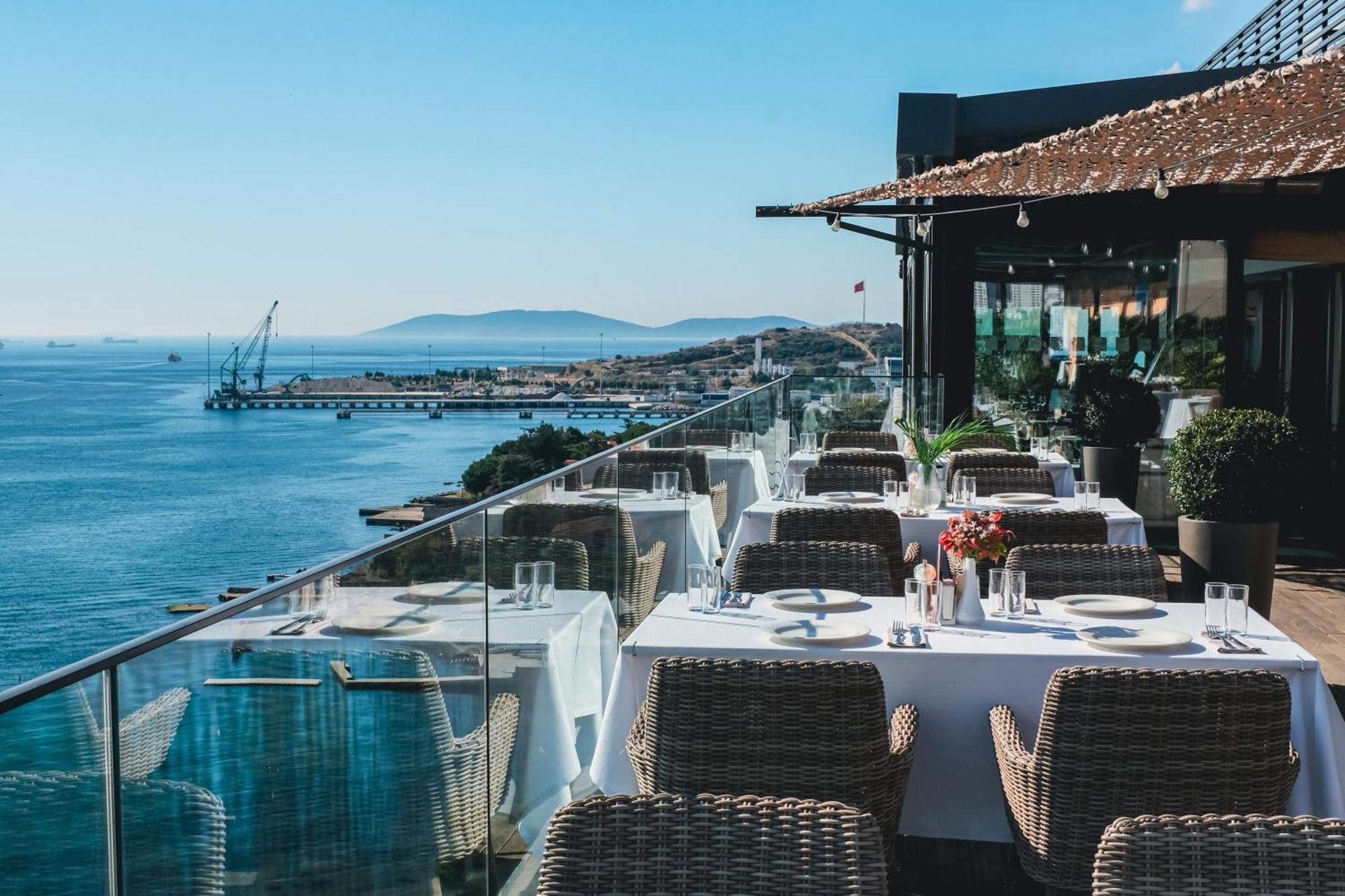 Holiday Inn Istanbul - Tuzla Bay By Ihg Exterior photo