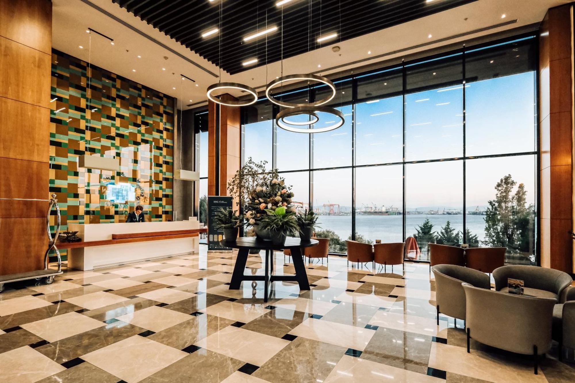 Holiday Inn Istanbul - Tuzla Bay By Ihg Exterior photo