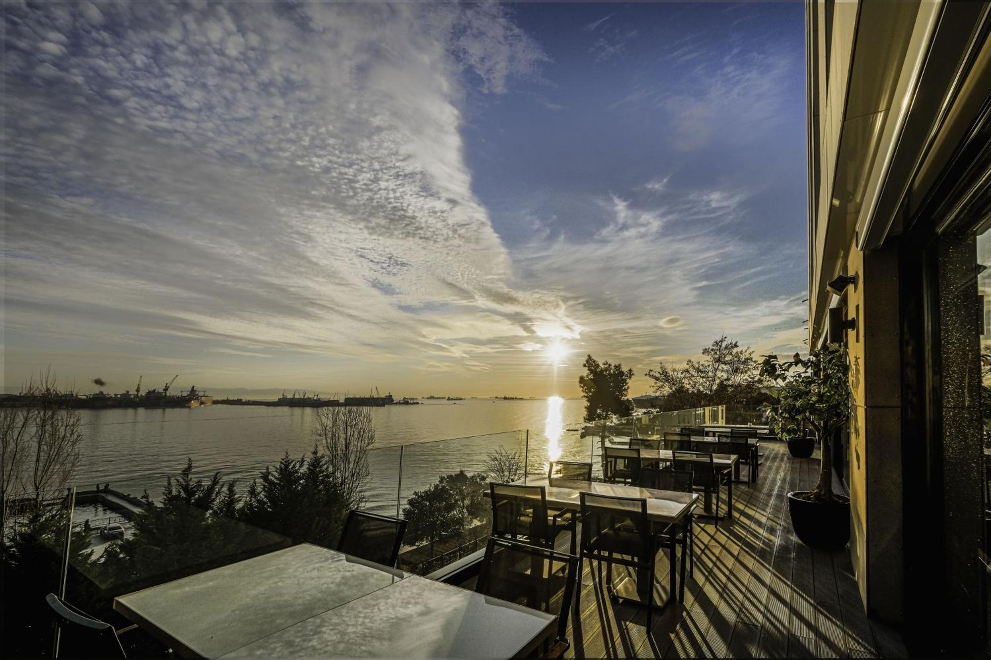 Holiday Inn Istanbul - Tuzla Bay By Ihg Exterior photo