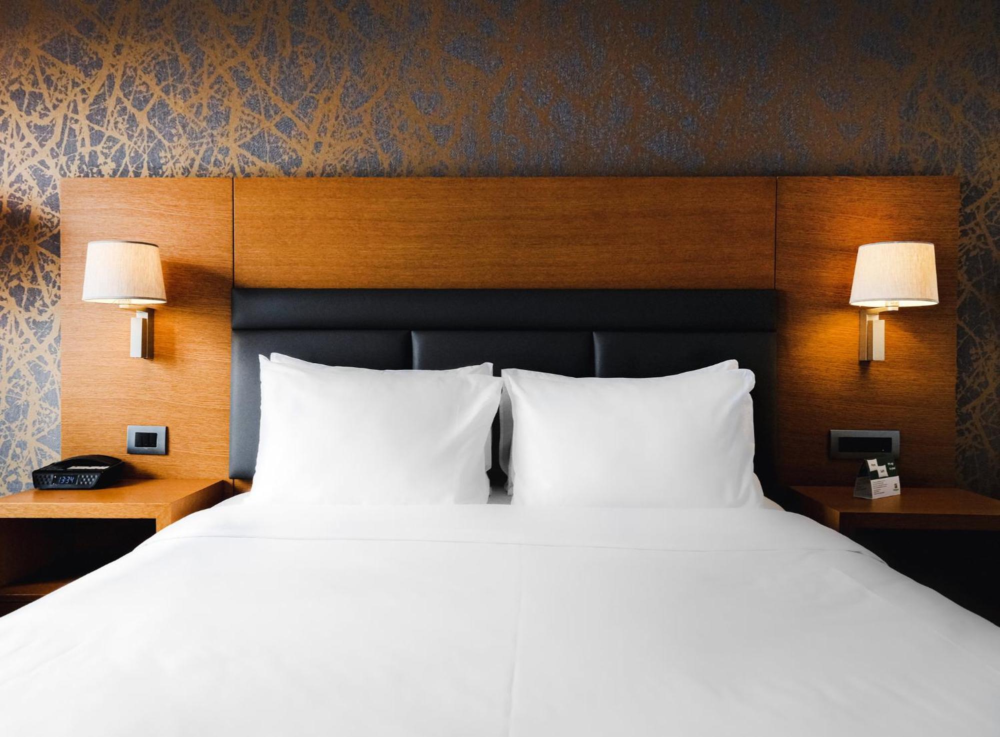 Holiday Inn Istanbul - Tuzla Bay By Ihg Exterior photo