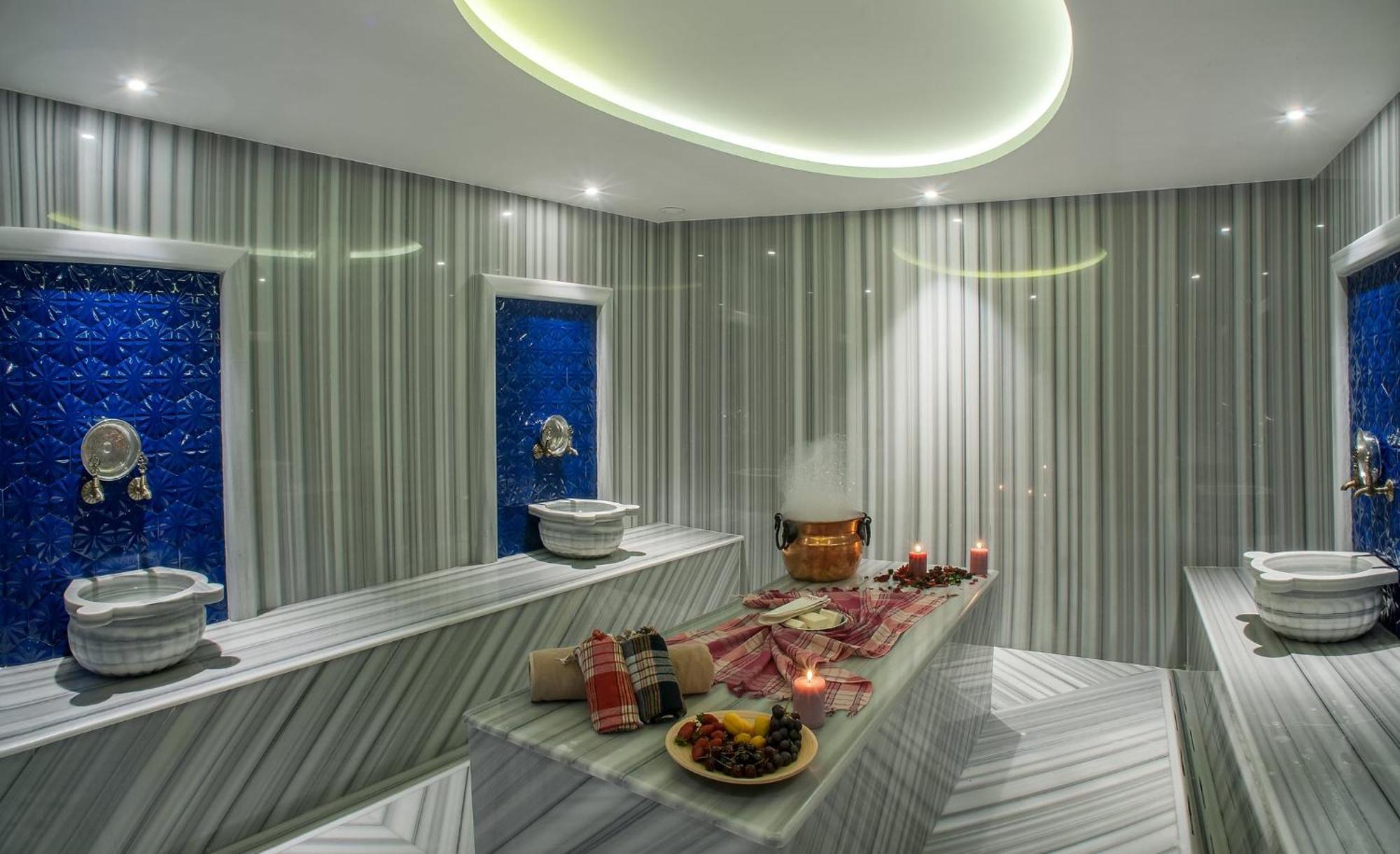 Holiday Inn Istanbul - Tuzla Bay By Ihg Exterior photo