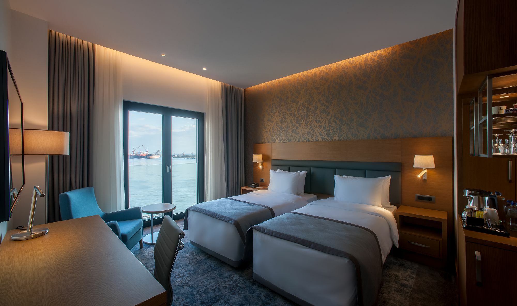 Holiday Inn Istanbul - Tuzla Bay By Ihg Exterior photo