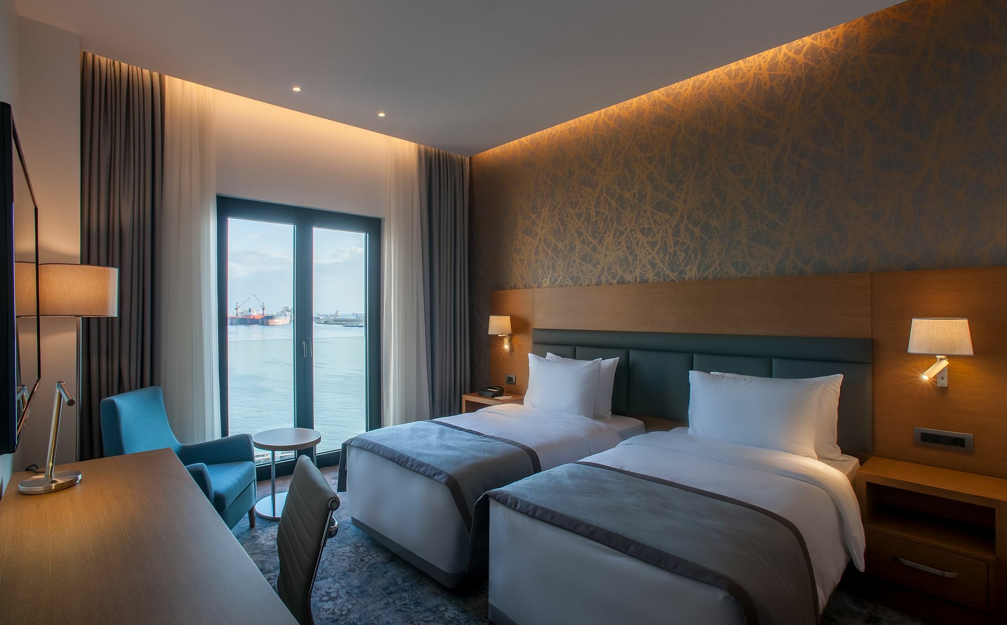Holiday Inn Istanbul - Tuzla Bay By Ihg Exterior photo